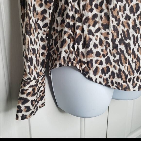 J CREW  Cotton Leopard Button Down - Picture 12 of 14
